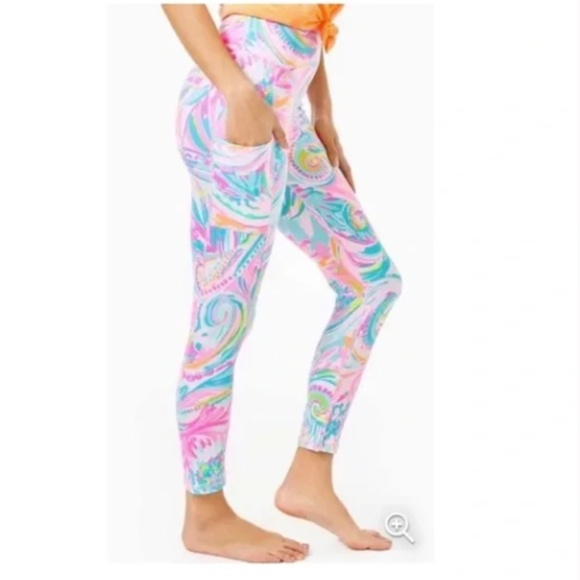 Lilly Pulitzer Weekender Leggings Carnivale Coral - Picture 1 of 7